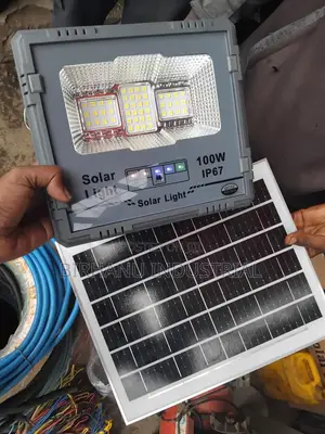 Solar Panel With Battry Pamp and Remote Controls