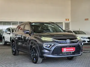 Photo - New Toyota Urban Cruiser 2024 Gray