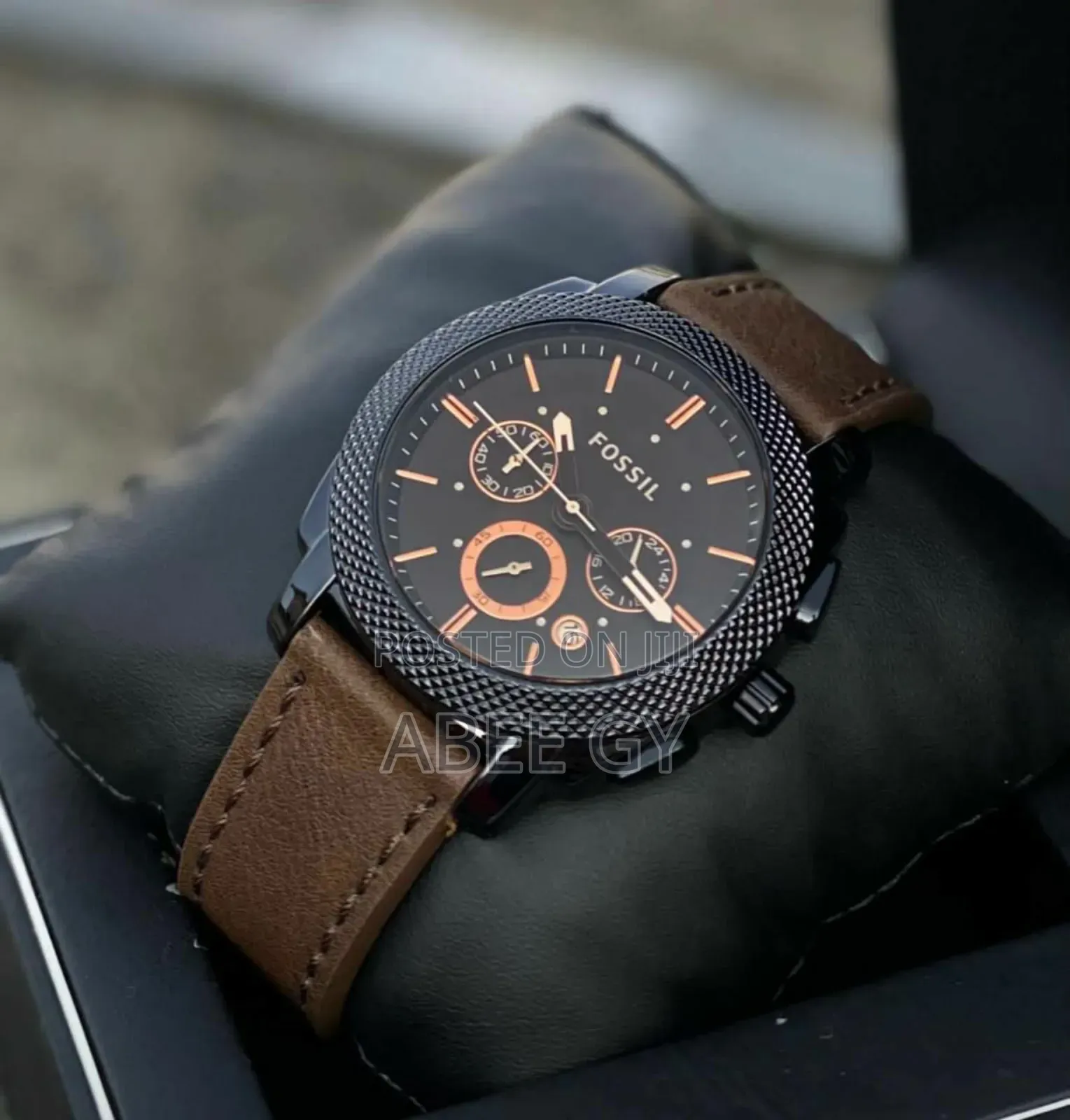 *_Fossil_*
7a for Men Fs4656
Features-
-Working Chronographs,