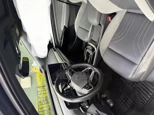 Volkswagen ID.4 2022 Gray