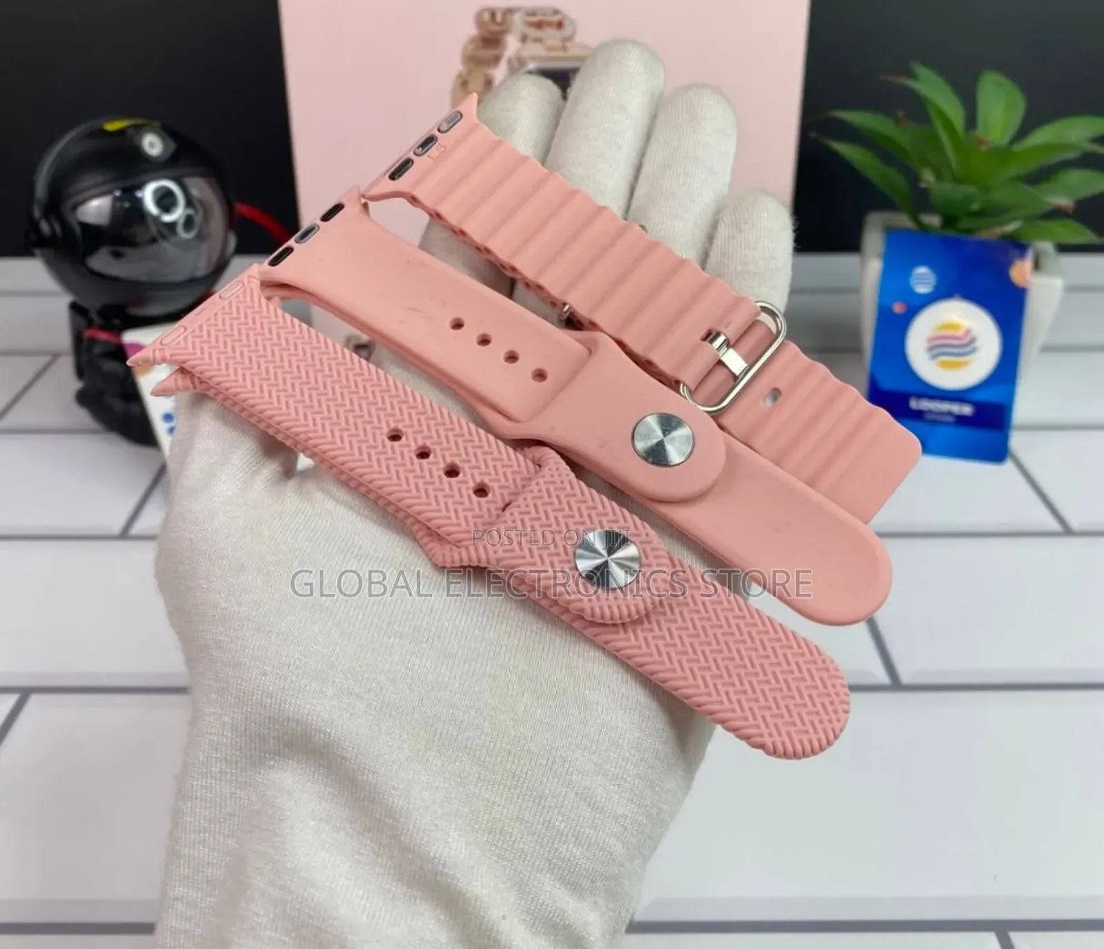 Original የሴት ስማርት Watch German Brand With 3 Straps Bracelet