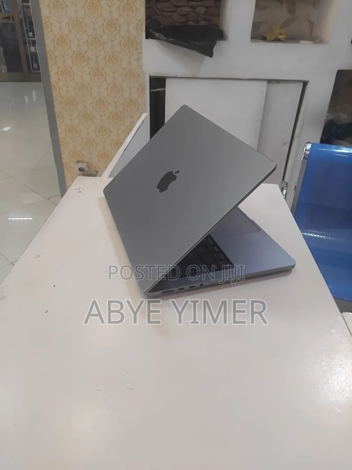 New Laptop Apple MacBook Pro M1 16GB Intel Core M SSD 512GB