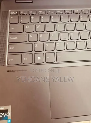 New Laptop Lenovo Yoga 710 16GB Intel Core I5 SSD 512GB