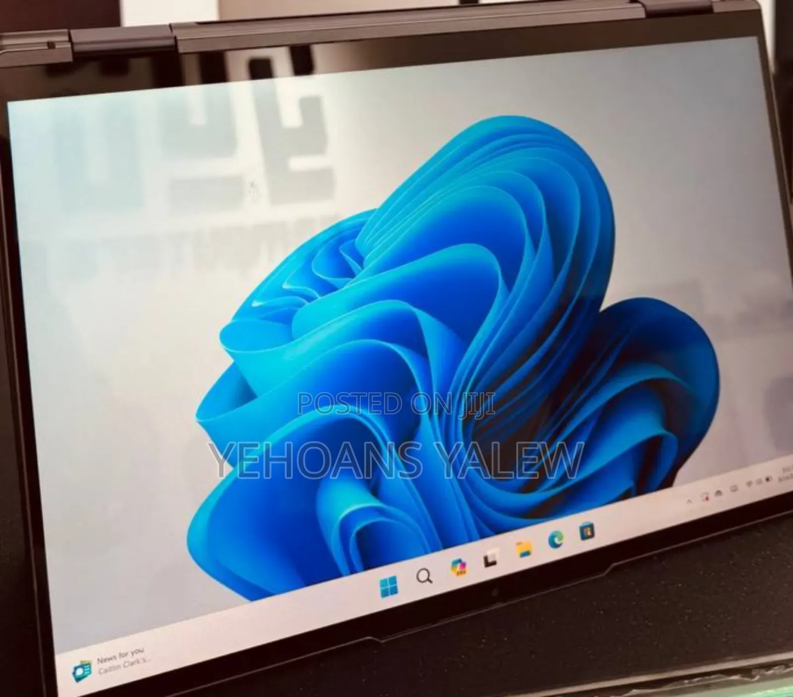 New Laptop Lenovo Yoga 710 16GB Intel Core I5 SSD 512GB