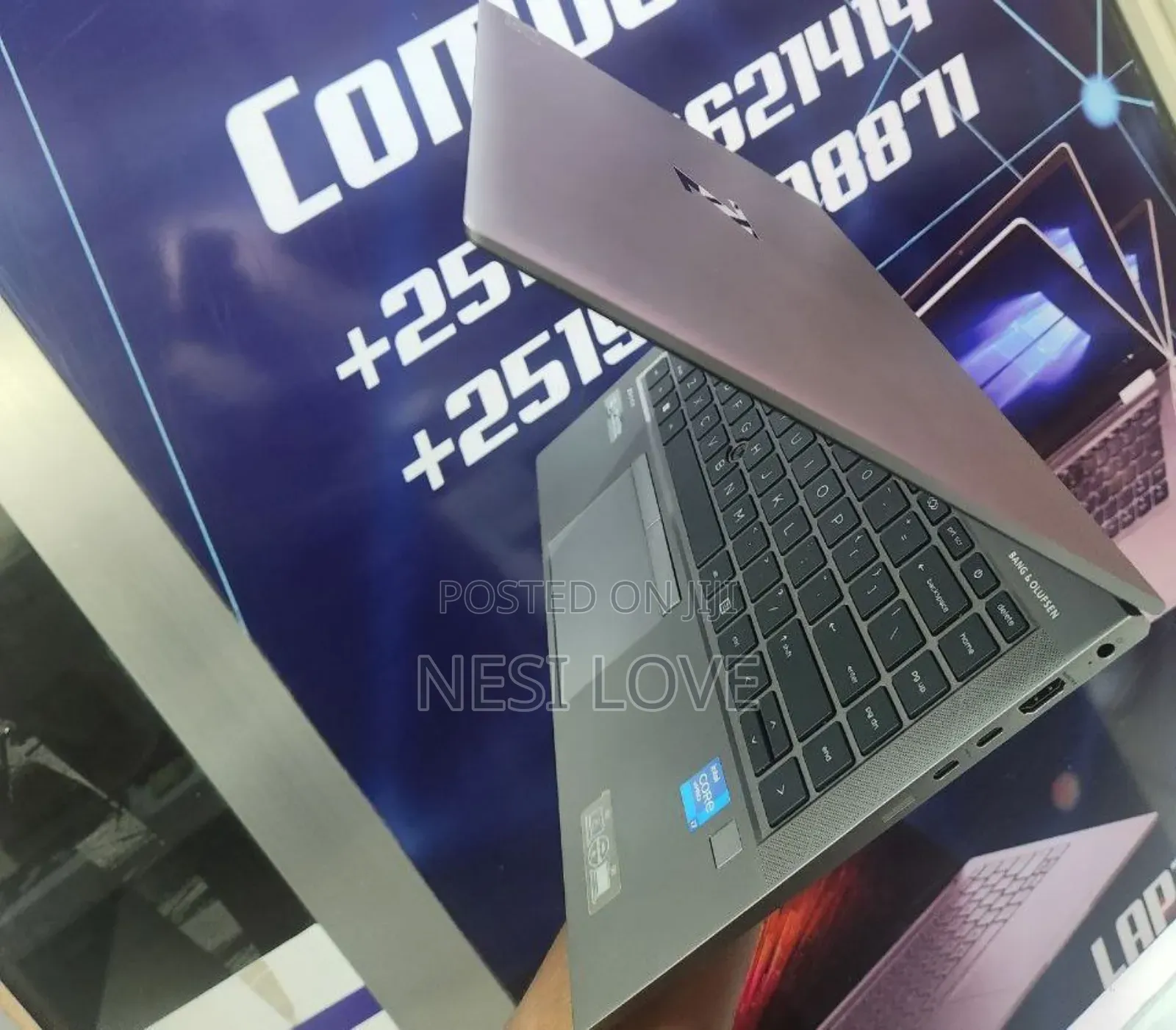 New Laptop HP ZBook Firefly 14 G7 16GB Intel Core I7 SSD 512GB