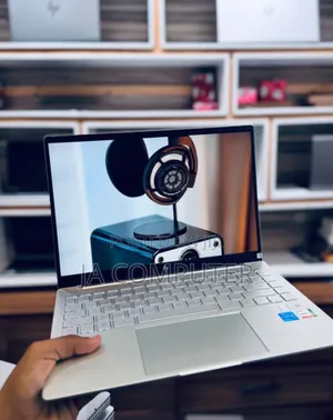 Photo - New Laptop HP Pavilion 15 16GB Intel Core I5 SSD 1T