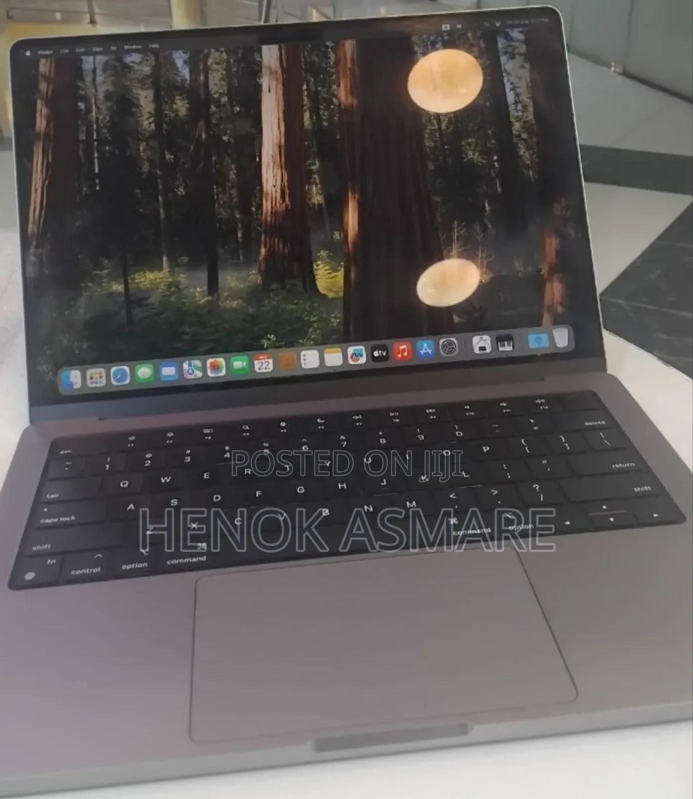 New Laptop Apple MacBook Pro M1 16GB Apple M1 Pro SSD 512GB