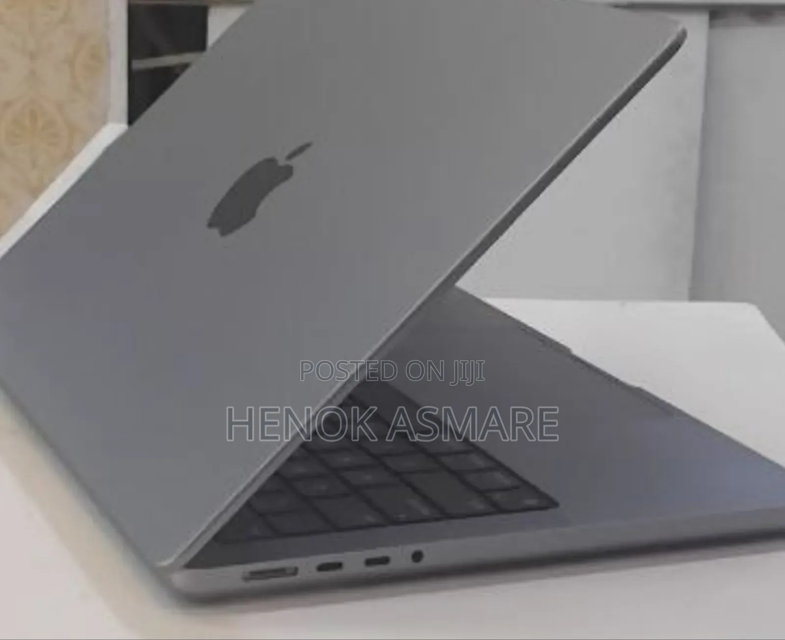 New Laptop Apple MacBook Pro M1 16GB Apple M1 Pro SSD 512GB