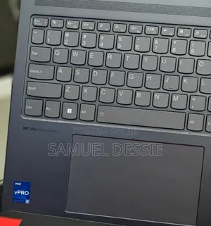 New Laptop Lenovo Yoga 7i 16GB Intel Core I7 SSD 1T