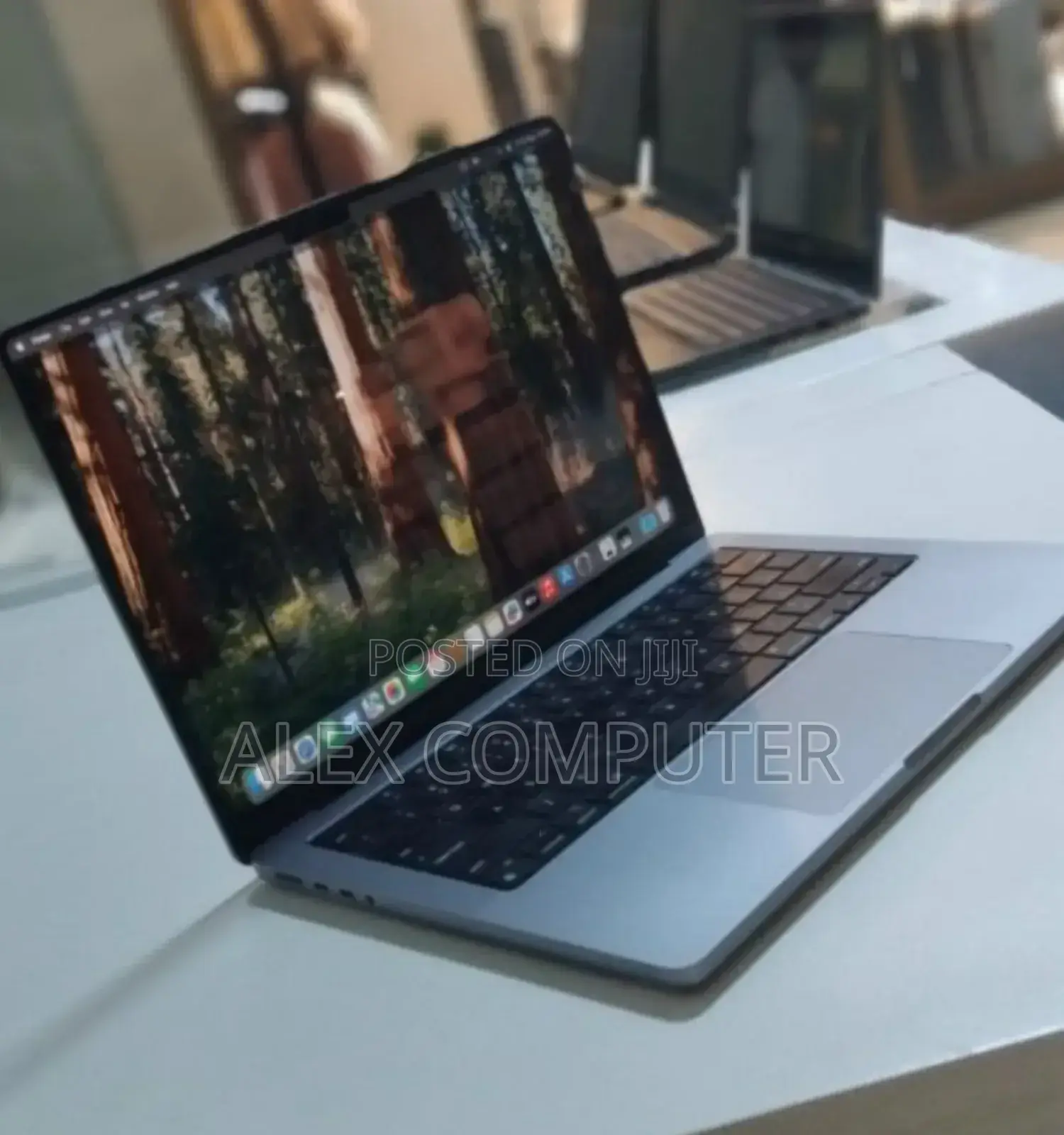 New Laptop Apple MacBook Pro 2021 M1 16GB Apple M1 Pro SSD 512GB