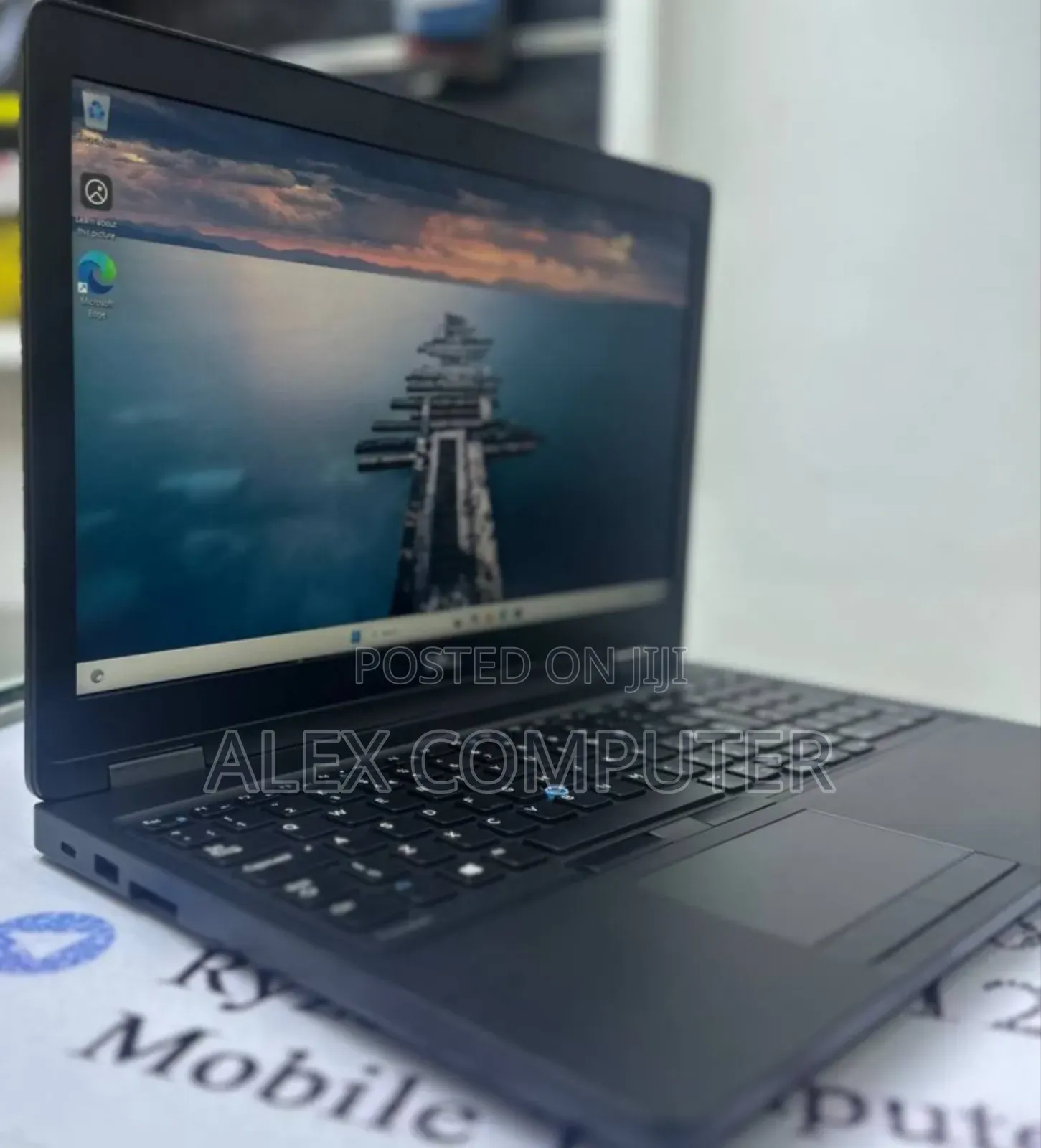 New Laptop Dell Latitude 15 3580 16GB Intel Core I7 SSD 512GB