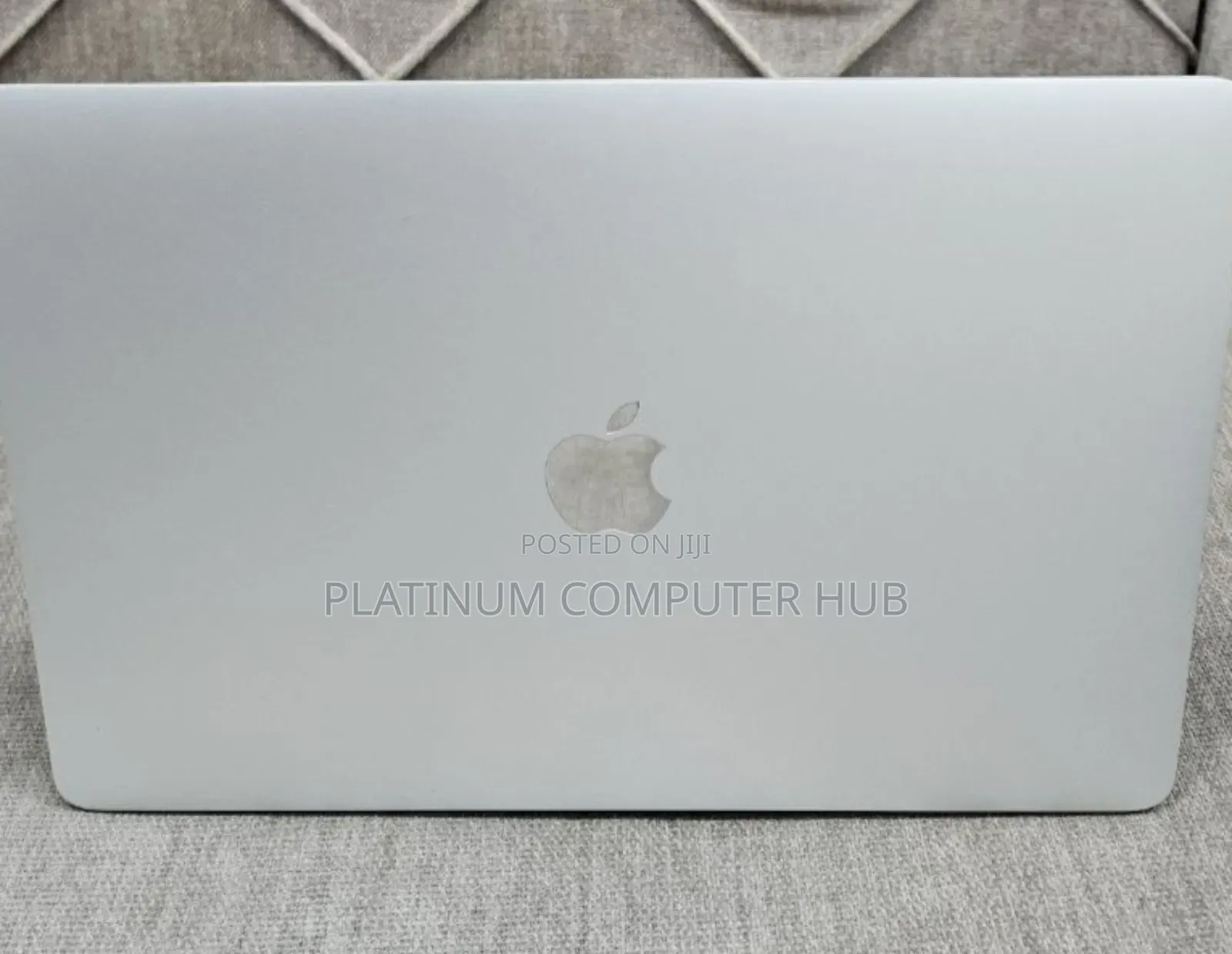 New Laptop Apple MacBook Air 2020 8GB Intel Core i5 SSD 512GB