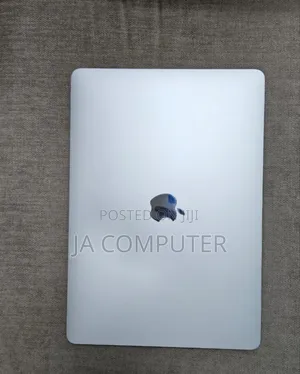 New Laptop Apple MacBook Air 2020 8GB Intel Core I5 SSD 512GB