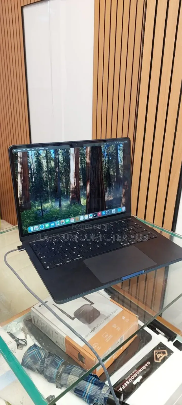 New Laptop Apple MacBook Air 2022 M2 8GB Apple M2 SSD 256GB