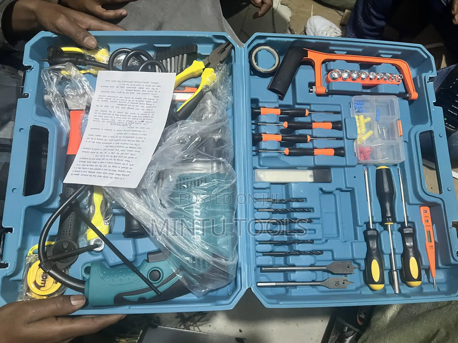 Makita Electrical Drill With Accessories