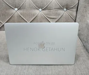 New Laptop Apple MacBook Air 2020 8GB Intel Core I5 SSD 512GB