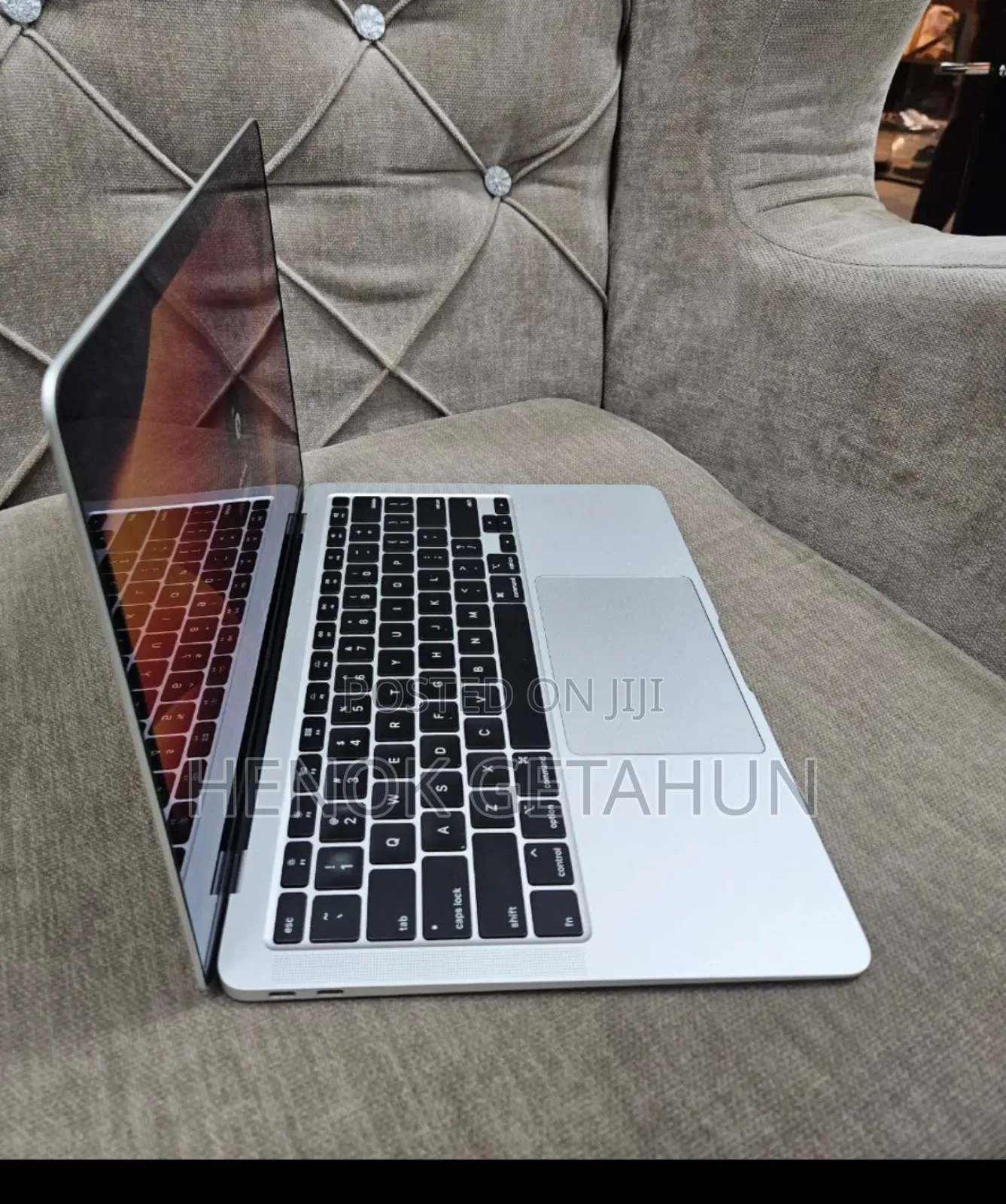 New Laptop Apple MacBook Air 2020 8GB Intel Core I5 SSD 512GB