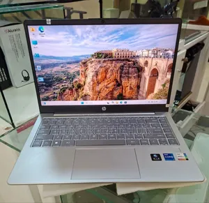 New Laptop HP Stream Notebook 16GB Intel Core i7 SSD 1T