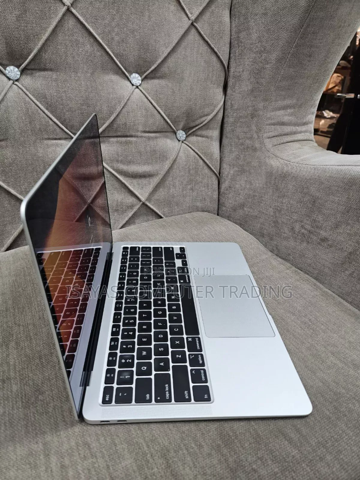 New Laptop Apple MacBook Air 2020 8GB Intel Core I5 SSD 1T