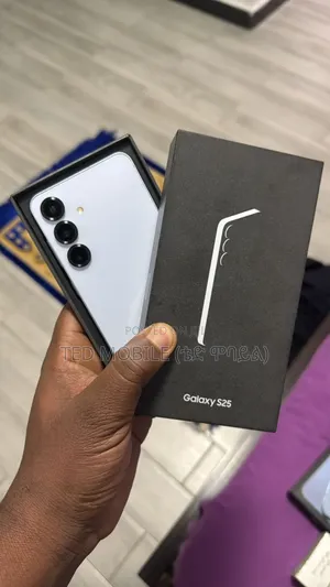 Photo - New Samsung Galaxy S25 128 GB