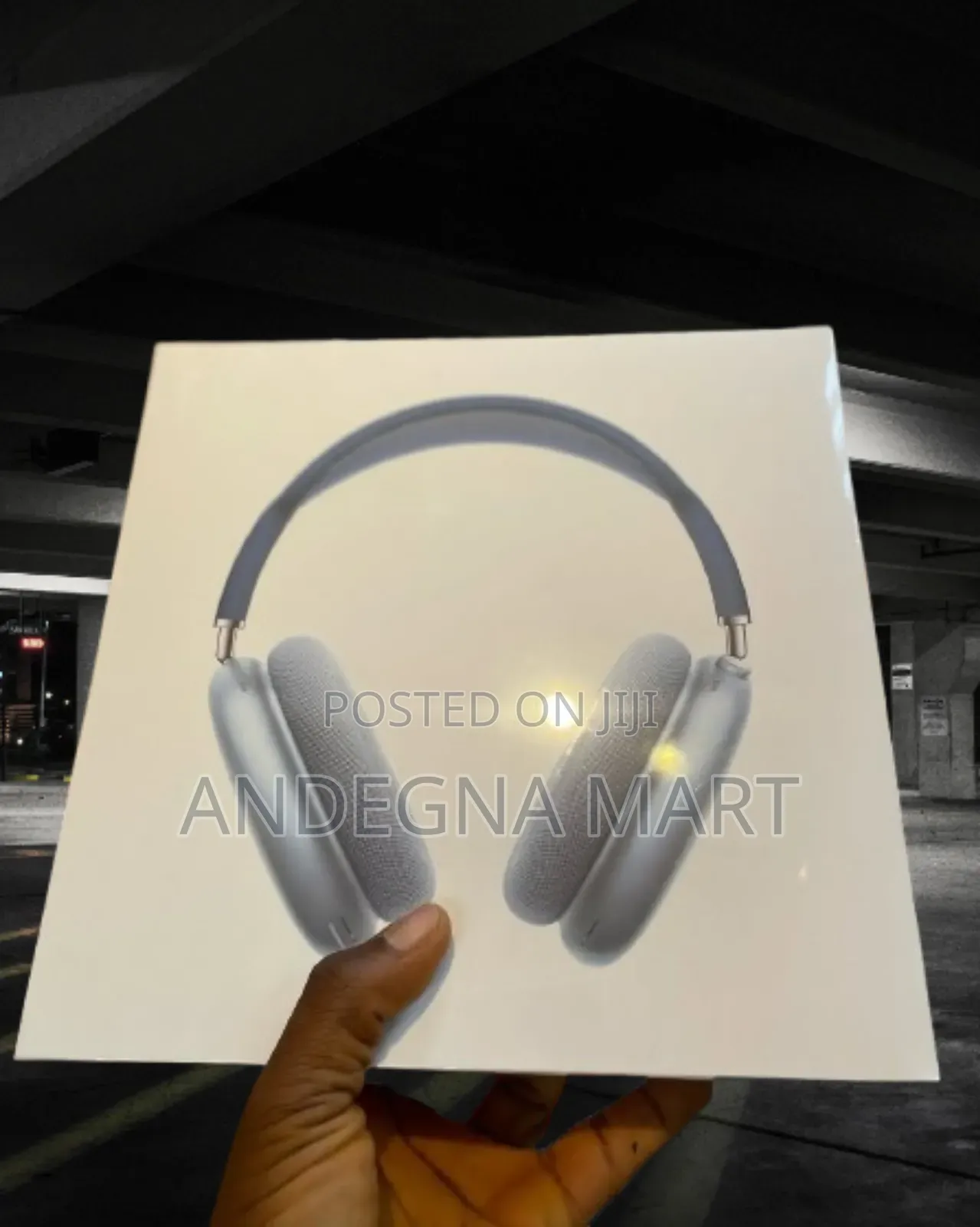 Audio Expert: Airpods Max: The Headset That Changes Everything