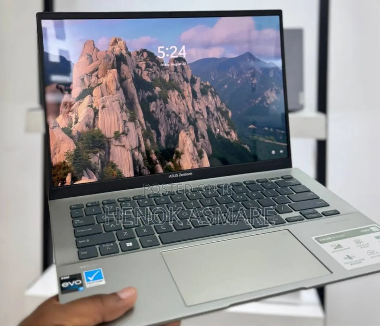 New Laptop Asus Zenbook 14 UX434 16GB Intel Core I7 SSD 512GB