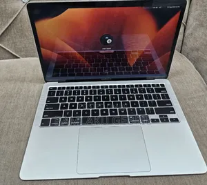 New Laptop Apple MacBook Air 2020 8GB Intel Core I5 SSD 512GB