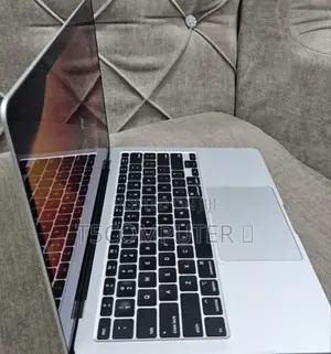 New Laptop Apple MacBook Air 2020 8GB Intel Core I5 SSD 512GB