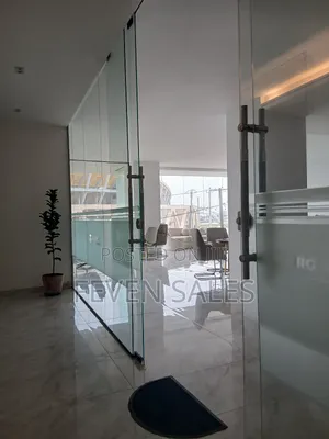 ቦሌ ላይ እስከ40%የሚደርስ ቅናሽ ለንግድ ሱቆች ይዘን መተናል