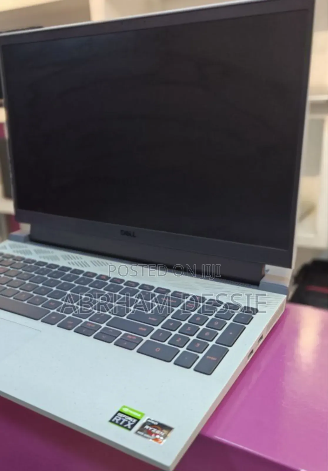 New Laptop Dell 16GB AMD Ryzen 7 SSD 512GB