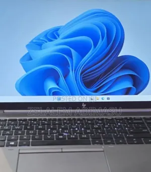 New Laptop HP ZBook Firefly 15 G7 16GB Intel Core I7 SSD 512GB