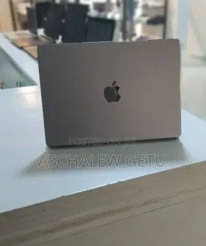 New Laptop Apple MacBook Pro 2021 M1 16GB Apple M1 Pro SSD 512GB