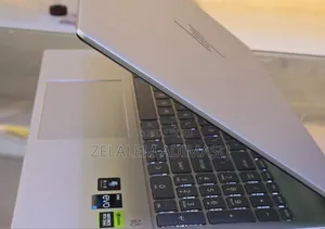 New Laptop HP Pavilion 13 16GB Intel Core I7 SSD 1T