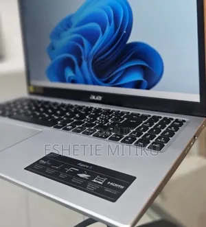 Photo - New Laptop Acer Aspire 5 8GB Intel Core I5 HDD 1T