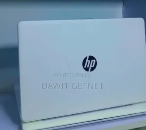 Photo - New Laptop HP Pavilion 15 4GB Intel Xeon SSD 500GB