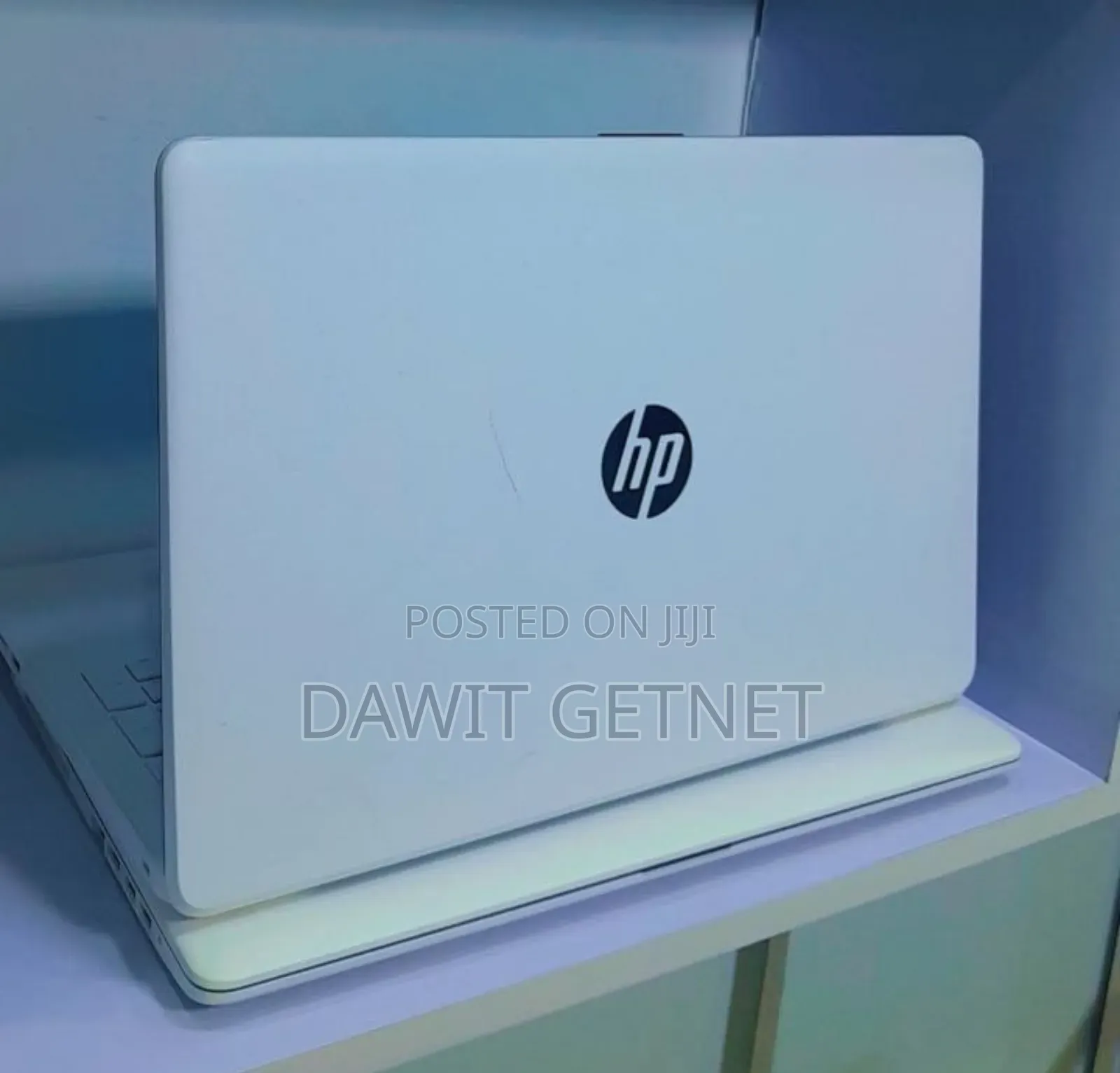 New Laptop HP Pavilion 15 4GB Intel Xeon SSD 500GB