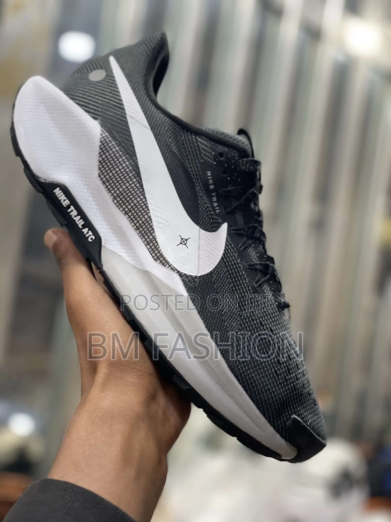 Nike Trail Black and White New Arrival Comfortable Shoes