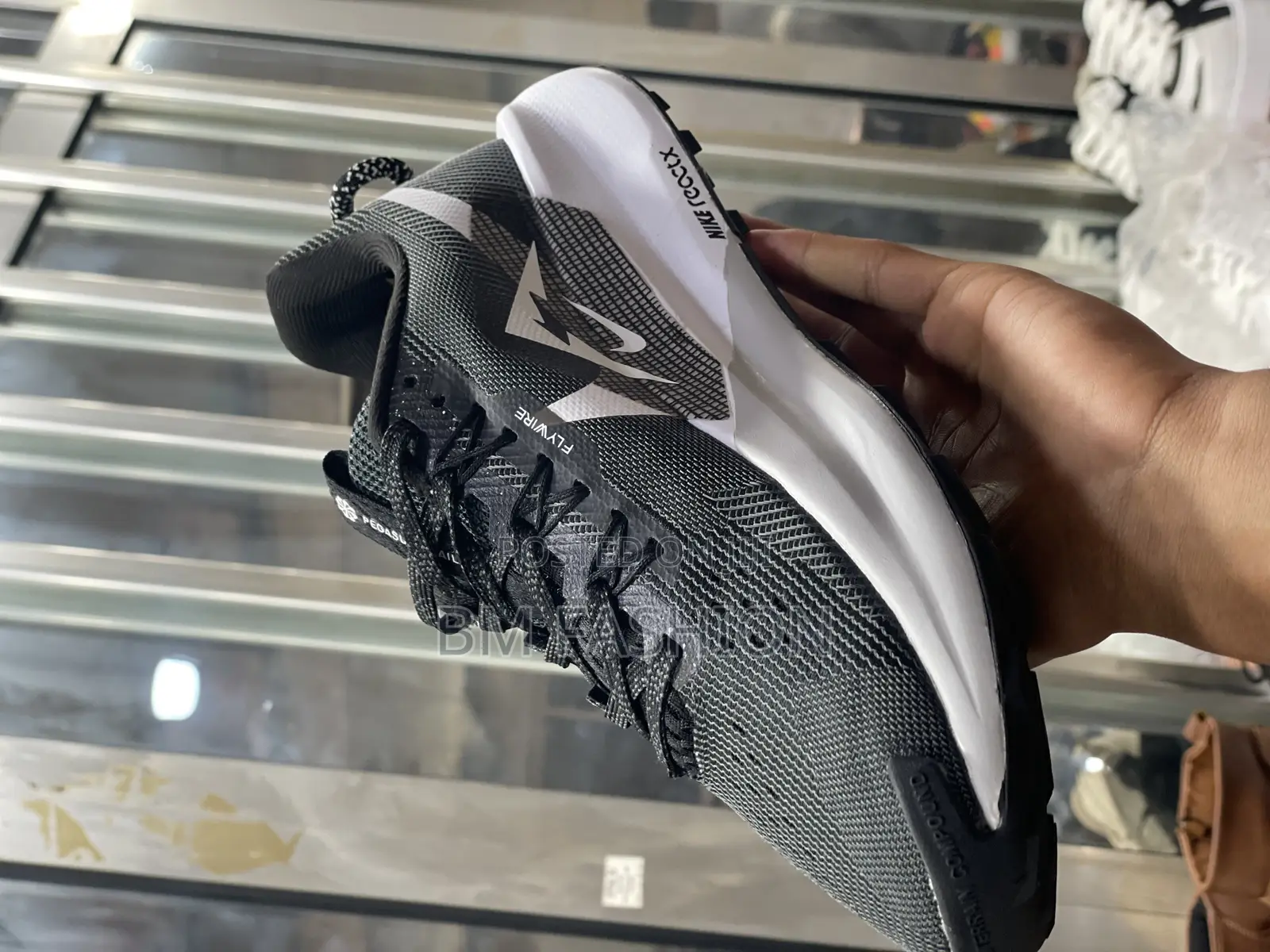 Nike Trail Black and White New Arrival Comfortable Shoes