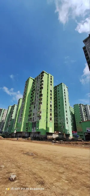 3bdrm Condo in 40/60 Condominium, Yeka for sale