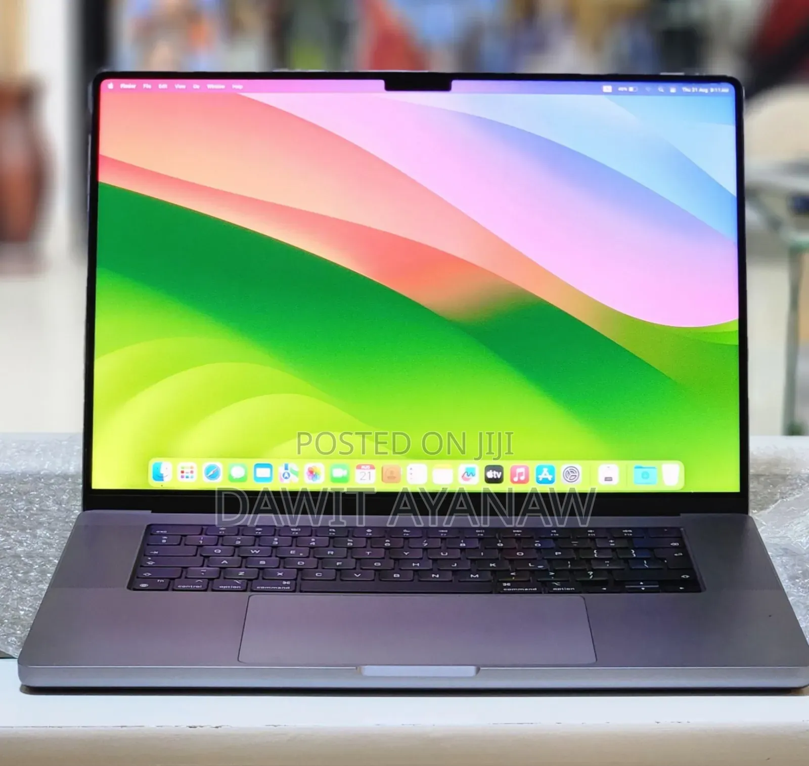 New Laptop Apple MacBook Pro 2021 M1 16GB Apple M1 Max SSD 512GB