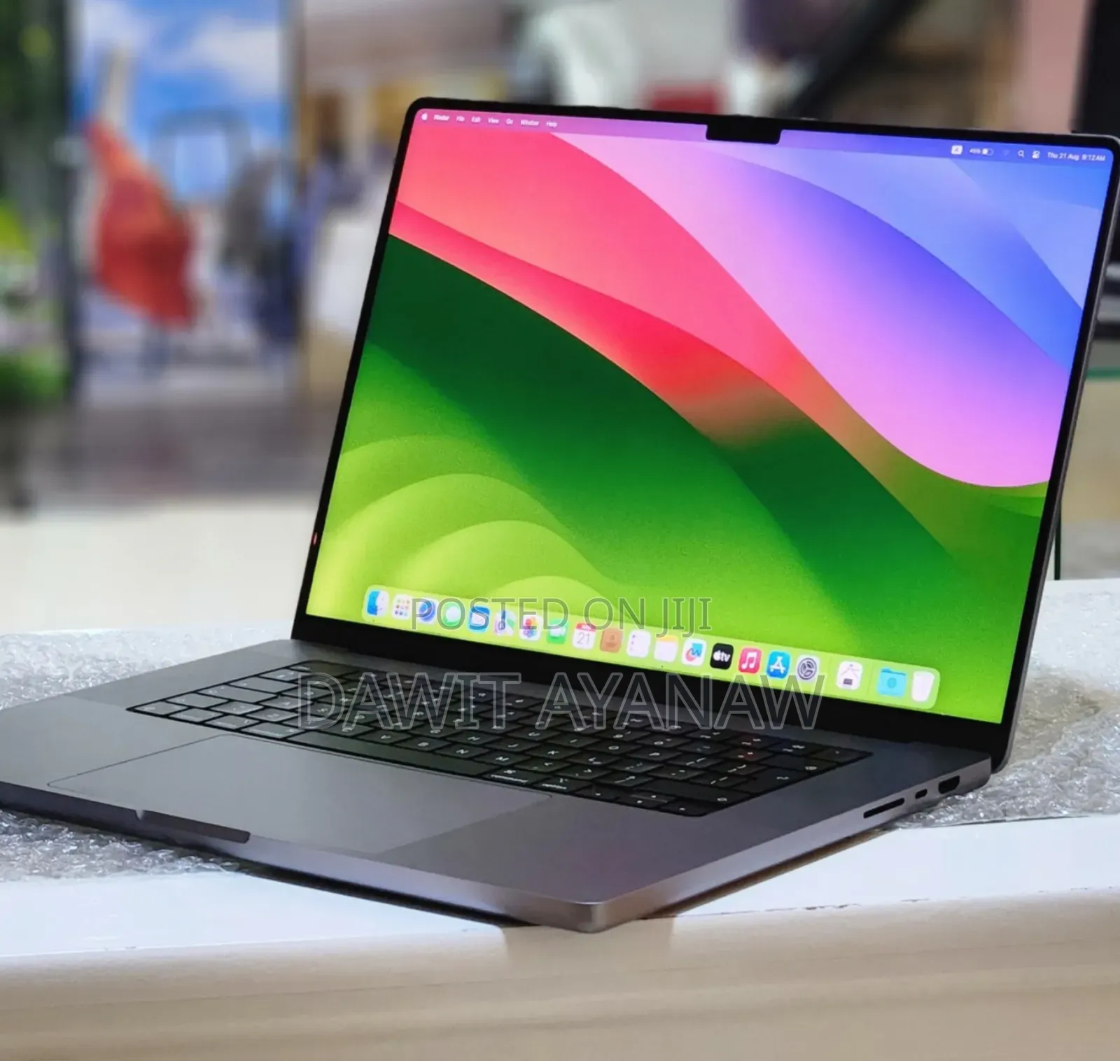 New Laptop Apple MacBook Pro 2021 M1 16GB Apple M1 Max SSD 512GB