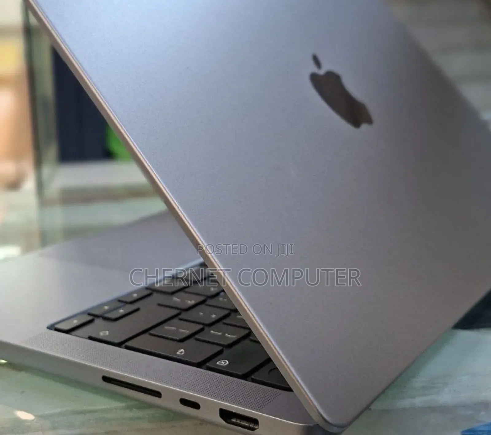 New Laptop Apple MacBook Pro 2021 M1 16GB SSD 512GB