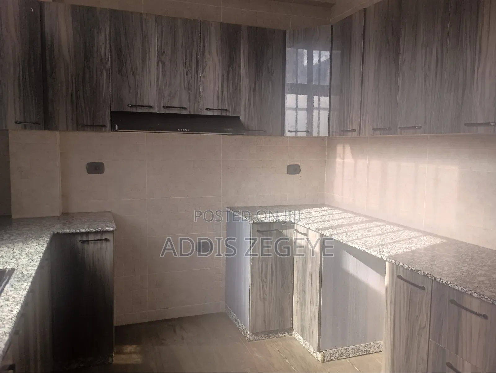 3bdrm Apartment in Private, Nifas Silk-Lafto for rent