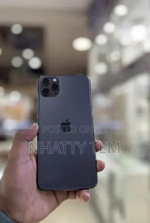 Photo - Apple iPhone 11 Pro Max 256 GB Black