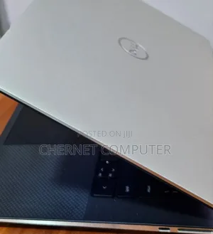 New Laptop Dell XPS 15 32GB Intel Core I7 SSD 512GB