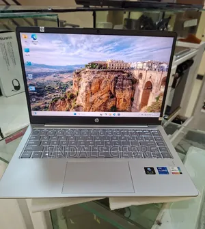 New Laptop HP Stream Notebook 16GB Intel Core I7 SSD 1T