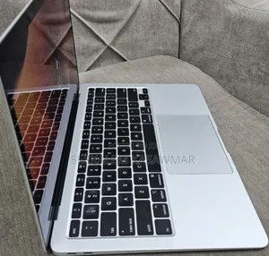 New Laptop Apple MacBook Air 2020 8GB Intel Core I5 SSD 512GB