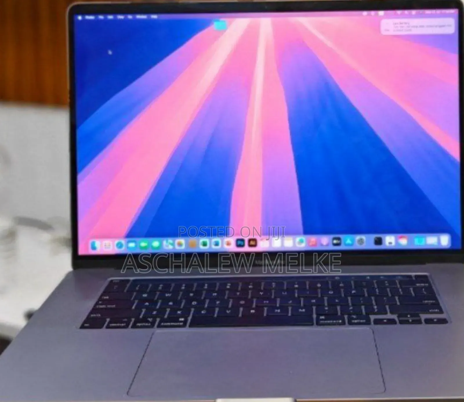 New Laptop Apple MacBook Pro 2019 16GB Intel Core I7 SSD 512GB