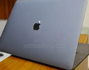 New Laptop Apple MacBook Pro 2019 16GB Intel Core I7 SSD 512GB