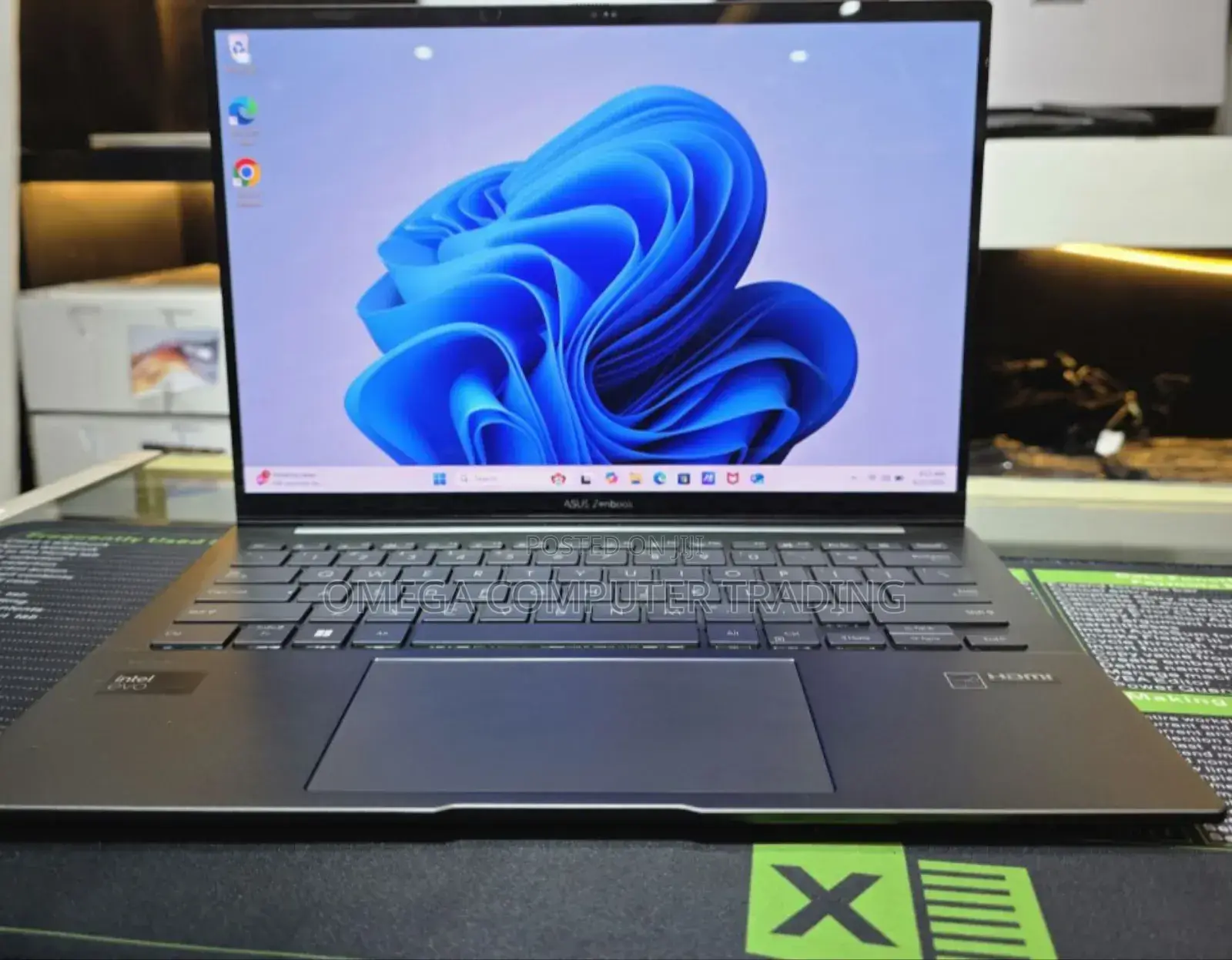 New Laptop Asus ZenBook UX303UA 8GB Intel Core Ultra 5 SSD 512GB